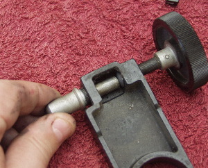 Removing the RA slow motion spring pusher