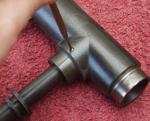 The RA spindle lock screw