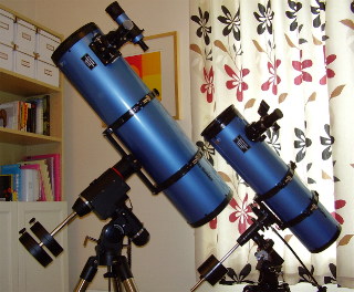 Sky-Watcher 200