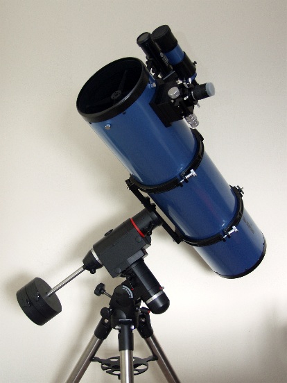 Sky-Watcher 200 and HEQ5