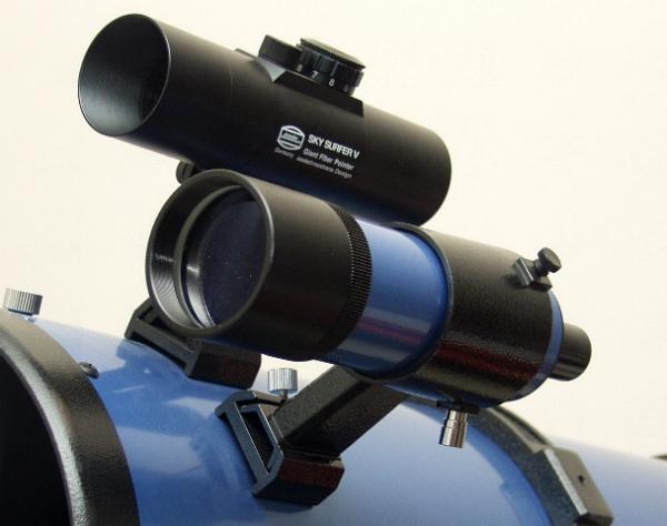 8x50 SkyWatcher Finder Scope on SW200